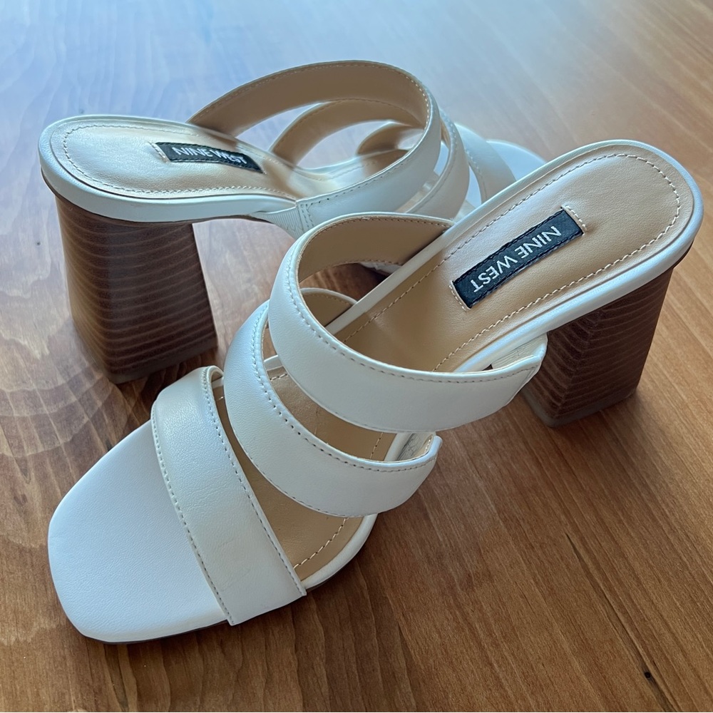 Nine West women's Size 6, white leather Heeled Sandal! Y2K / vintage 90s style